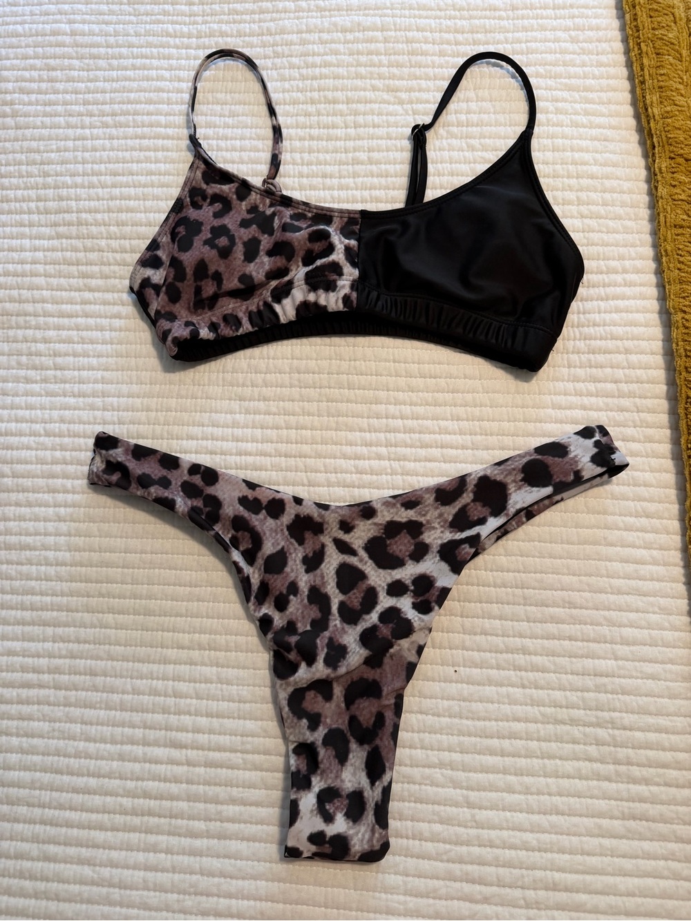 SHEIN Black Triangle Bikini Top